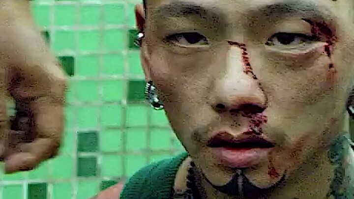 “Một bộ phim võ thuật gần như hoàn hảo, ngoại trừ nhân vật nữ chính!”