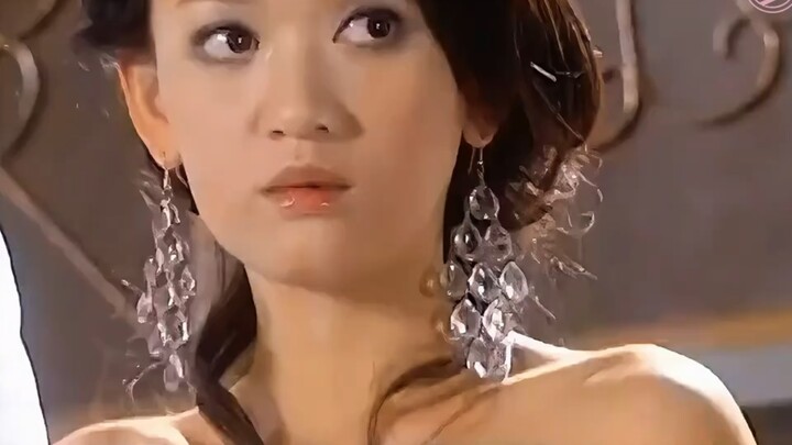 Wow, when I was a kid, I thought Chen Qiu'en looked absolutely stunning whenever she stepped onto th