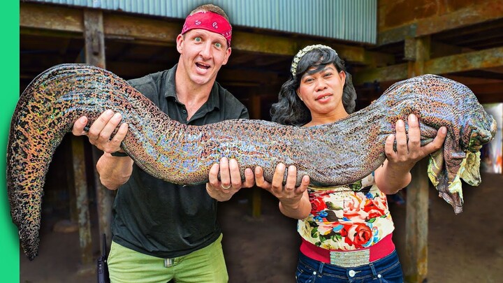 Giant Slimy Eel!! Insane Indonesian Food of the Bugis Tribe!!