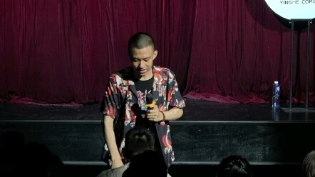 เด็กชายผู้ชื่นชอบเพลงแร็ป - ฟู่หางในโชว์สแตนด์อัพคอมเมดี้