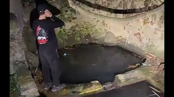 TERLIHAT SEBELUM ADZAN NYA ARYA MANDALIKA2 ..