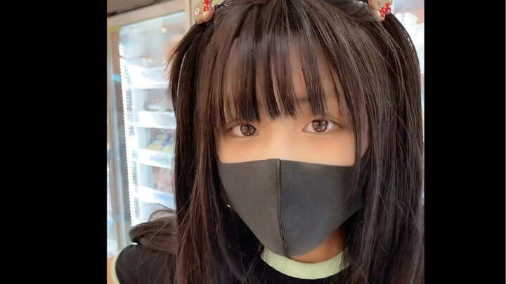 Xiao Qian’s Vlog: My Dream of Becoming a YouTube Creator Crashes in an Instant