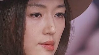 Jun Ji-hyun: Every unhappiness should be seen