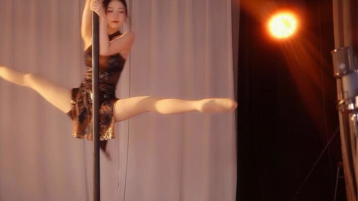 Sứ xanh và trắng