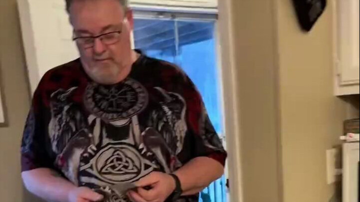 Suami bilang nomor rumahnya salah beli dan mau tukar barang, istri nggak percaya—masa sih kamu nggak