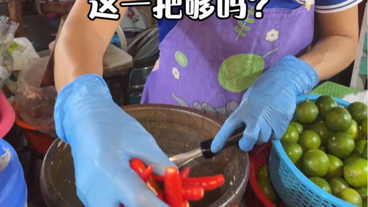 泰国路边摊-凉拌米线