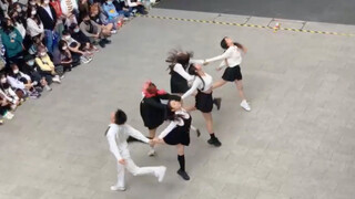 【GFRIEND】这队形也太厉害了！六人队形也可以不挡人！剋泡六人团不要再5+1了！都给我整出花来！时间流逝Rough翻跳路演二楼视角头顶直拍｜随唱谁跳广州场