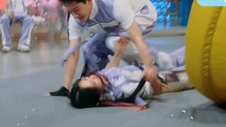 The ground bang, one hand around the waist, it's really amazing! The TV plot is real [Bai Lu x Yang 
