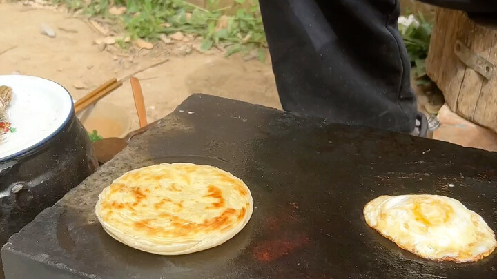 #อาหาร ครั้งหนึ่งเคยคิดว่าแค่ทิวทัศน์งดงามอย่างลมหนาวหิมะและพระจันทร์เท่านั้นที่เป็นภาพอันงดงาม แต่ส