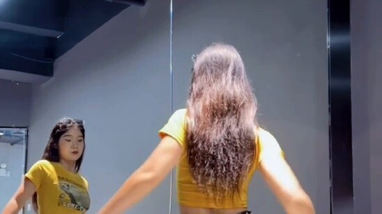 Dạy các kỹ năng cơ bản của bộ môn nhảy jazz từ cơ bản đến nâng cao, từ người mới bắt đầu đến thành t