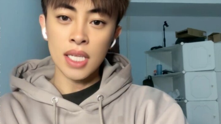 น้ำแข็งเครื่องเทศภาษาอังกฤษตอนเช้าอ่านเช็คอินกรรมล่าสุดฉากคนเบาเหมือนดวงอาทิตย์