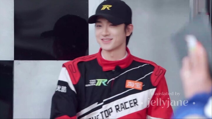 Lin Yi 💗 Car Drifting