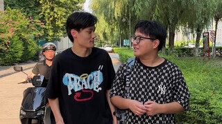 Sự chấp nhận giữa các sinh viên đại học