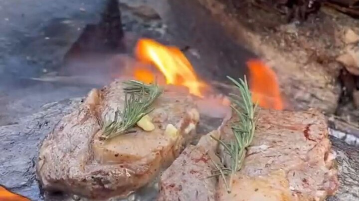 สเต็กที่ทำแบบนี้จะไม่อร่อยได้ยังไง?