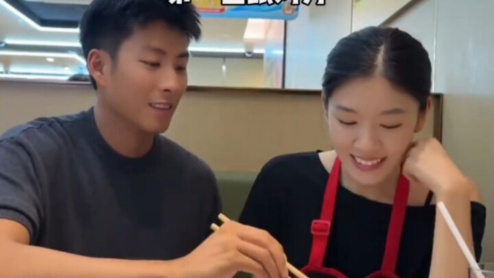 Semakin sering bersama, semakin jelas pula kita mengenal satu sama lain