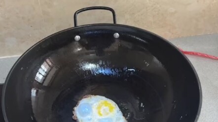 This kid, why get so worked up just from cooking a meal?