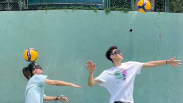 Blindfolded serve PK challenge