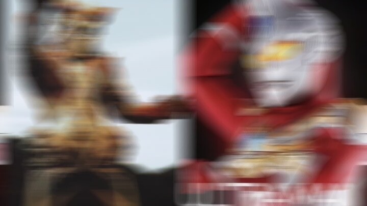 Ultraman Max Breaks into Ultraman Tiga's Copy