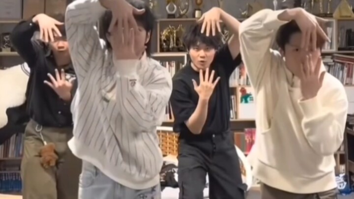 The默契怪盗 is still leveling up.