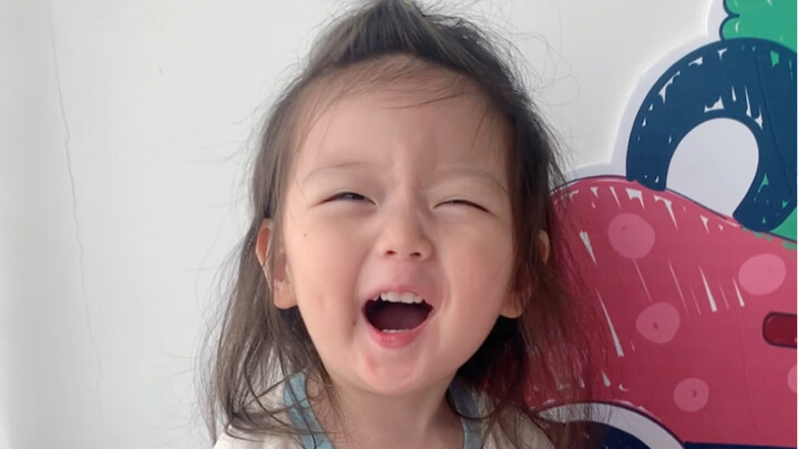 Thủy Tử: Ba mẹ vui thì con cũng vui.