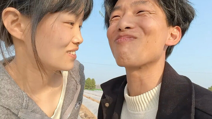 ทนไม่ได้สักนิด #ความรักแบบพ่อค้าดาบ #ขี่มอเตอร์ไซค์ไฟฟ้าเล่นลม #แอบ스트랙ต์ #ฮาๆ