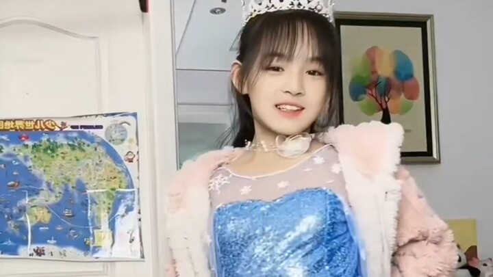 11岁美少女刘雨萱成长过程中的精彩视频合集
