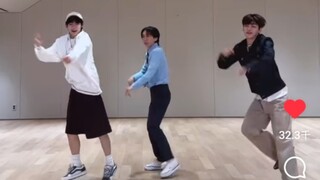 ขอแสดงความยินดีกับซูเอินกวางxi ที่หลังจากพยายามอย่างไม่ลดละ ในที่สุดก็ได้พบกับตัวจริงของTWICEในเพลง 