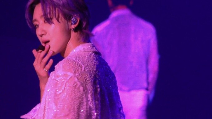 ใครยังไม่ได้ดูก็เซ็ง...Xu Minghao WAVE 4K จอแนวนอน ถ่ายแนวตั้ง 221001 BE THE SUN Bangkok show