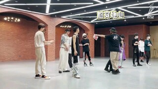 R1SE11 thiếu niên: Hậu trường tập luyện cuối tháng 5, bất ngờ xuất hiện, đời thường tập luyện: chăm 