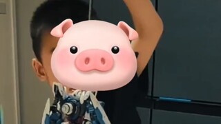 You guys born in the 80s, if your kid plays with your Gundam~