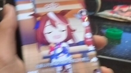 إمبراطور شرق البحر يقدّم أغنية حماسية