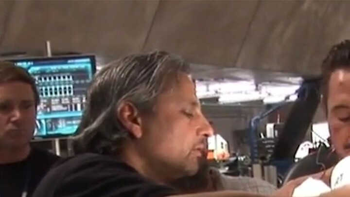 The shot was mistaken for a special effect. The Dutchman is so excited that Iron Man’s reactor is a 