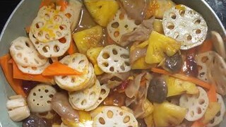 củ sen cứ nấu như vậy ăn rất có chất dinh dưỡng