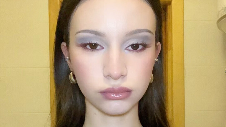 Tạo hình makeup này đúng chuẩn phong cách của thế hệ Millennials!