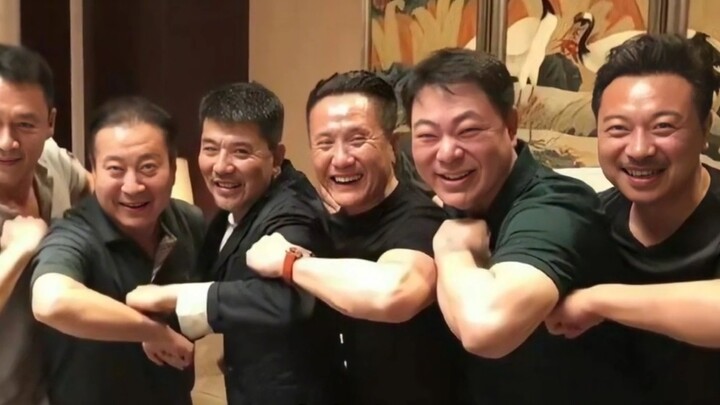 A group photo of six veteran actors at a gathering. The TV series In the Name of People, in which th