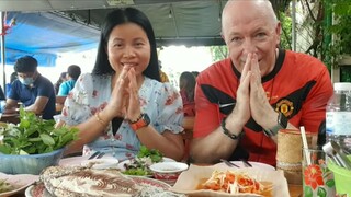 ส้มตำปลาเผา ร้านโปรดฝรั่ง Grilled Fish Papaya Salad Cucumber Salad