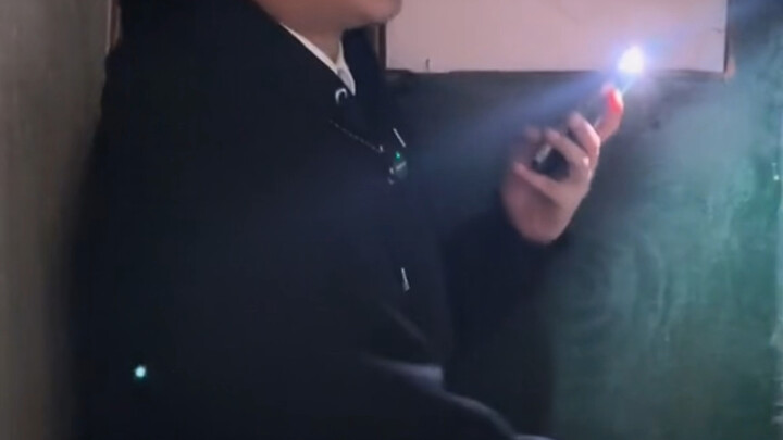 Perahu ringan telah melintasi ribuan pegunungan.