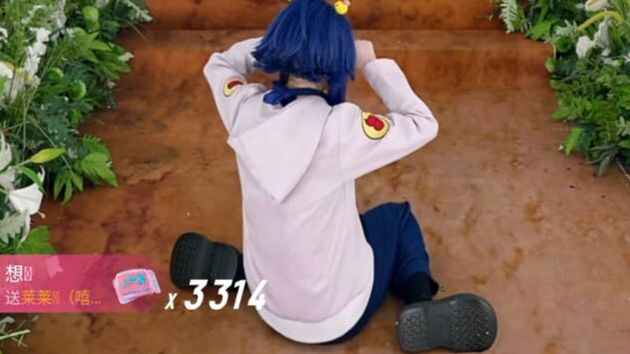 After Hinata unleashes her Opening Skyburst, she empties her chakra and collapses to the ground