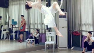 Cross-dressing man! Super beautiful hoop dance!