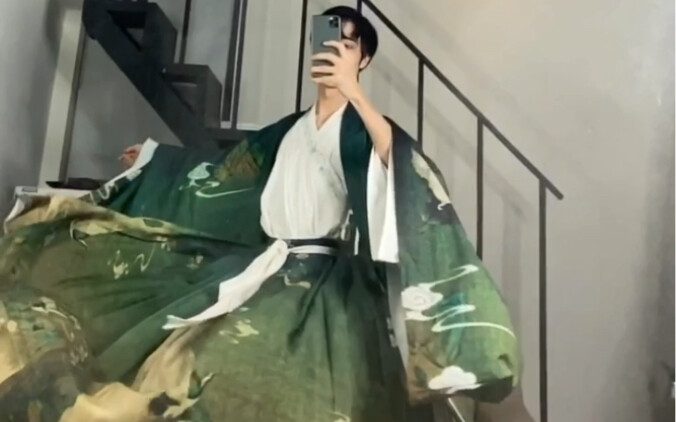 "Unboxing Hanfu" Unboxing Tsurukawa's co-branded Hanfu