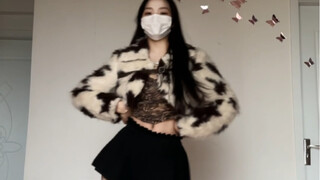 Dancing is just for fun难道世界上第1个跳舞的人开始扭的时候，心里想的是核心收紧，要爆发要控制吗#艺术是一种心灵的享受 #跳的不好开心就好