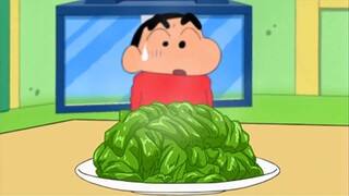 Looking at the mountain of green peppers piled up in front of him, Xiao Xin felt utterly hopeless, a