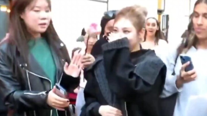 [Ning Yizhuo] Foreign male fans say "I'm shorter than you" and keep confessing their love for Ningni