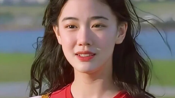 “Ugly just right, with so-so features,” as Japanese media put it? Even her moles are perfectly place