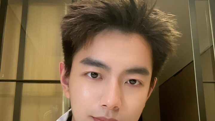 《Pemberhentian Berikutnya, Jurusan Bahasa Inggris》