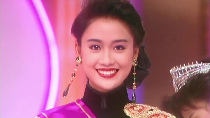 I still remember the moment she rested her hand on her cheek to gracefully brush off that mistake—so