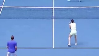 观众都被都逗乐了