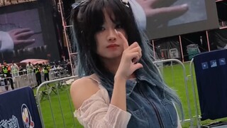 在演唱会现场跳《来啊》是一件多社恐的事情…