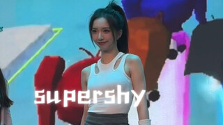Nannong Daniel sedang online supershy-newjeans danielle