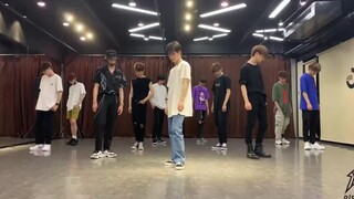 R1SE《无愧》练习室